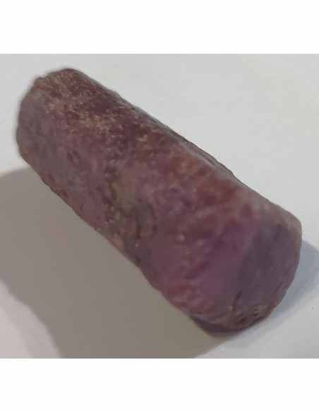 Spinelle pierre cristallisée