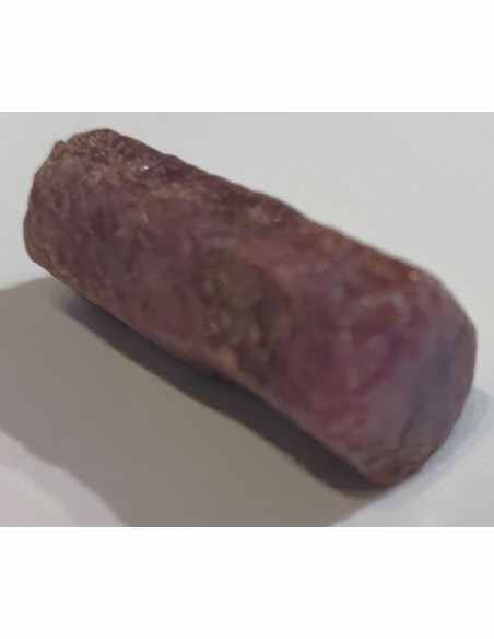 Spinelle pierre cristallisée