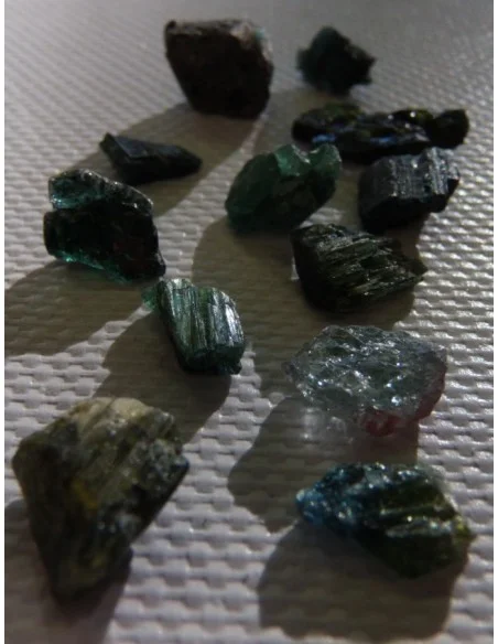 Tourmaline bleue brute