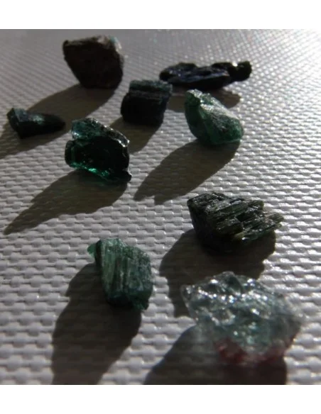 Tourmaline bleue brute