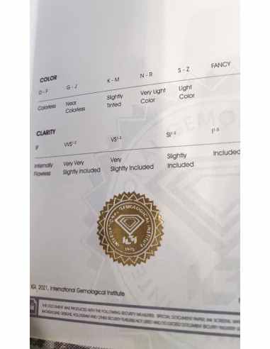 Diamant avec certificat.