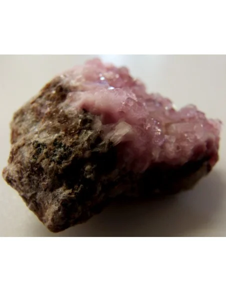 Ussingite brute Ussingite brute