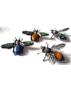 Broche en pierre 2