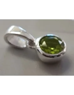 Péridot gemme pendentif 2