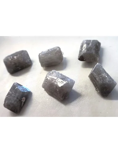 Danburite grise mineral