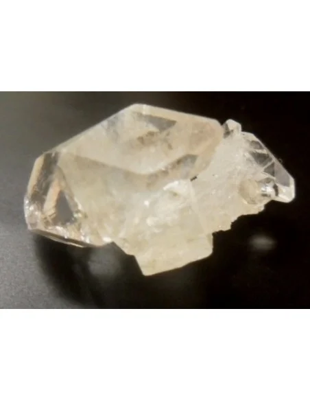 Apophyllite bipoint naturelle Apophyllite bipoint naturelle