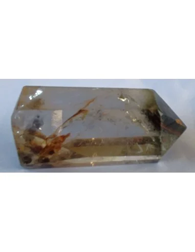 Quartz avec inclusions pointe