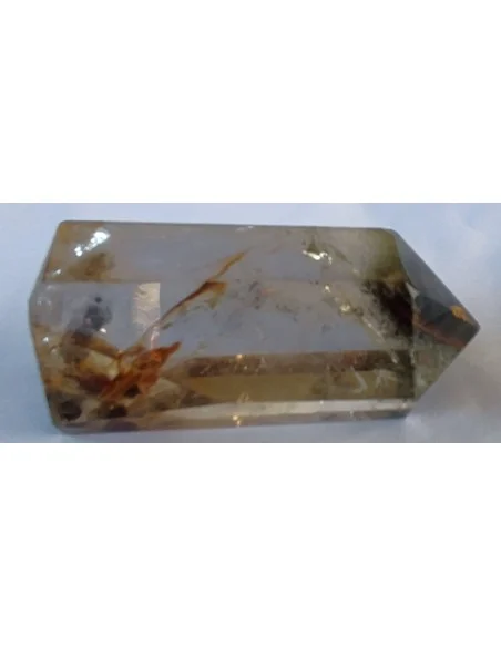Quartz avec inclusions pointe