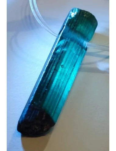 Tourmaline bleue gemme brute pendentif
