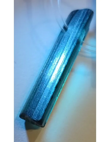 Tourmaline bleue gemme percée