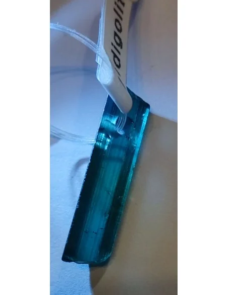 Tourmaline bleue gemme percée