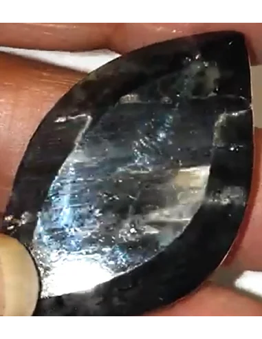 Pendentif Spectrolite forme de feuille