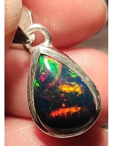 Pendentif Opale noire en forme de goûte