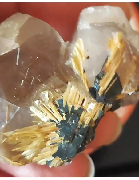Quartz aux rutiles, pierre brute