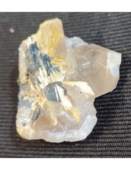 Quartz aux rutiles, pierre brute
