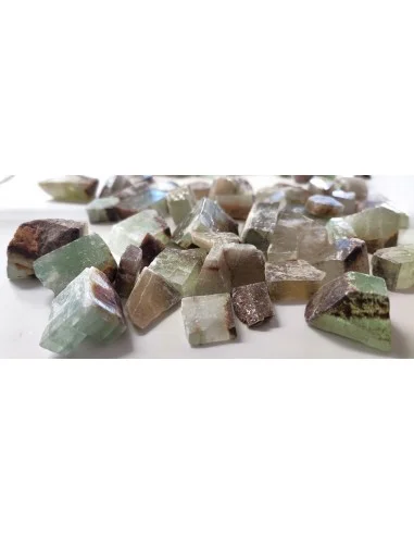 Calcite verte et noire minéral