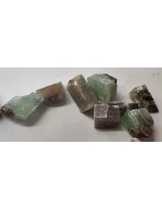 Calcite verte et noire minéral 2