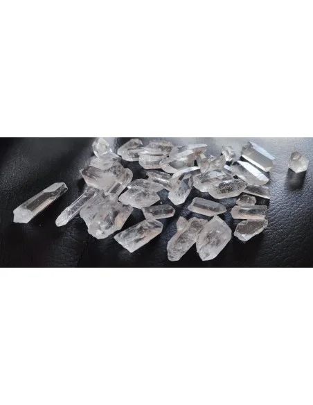 Azeztulite minéral, azzeztulite pointe