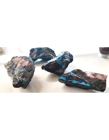 Turgite, diaspore, zultanite