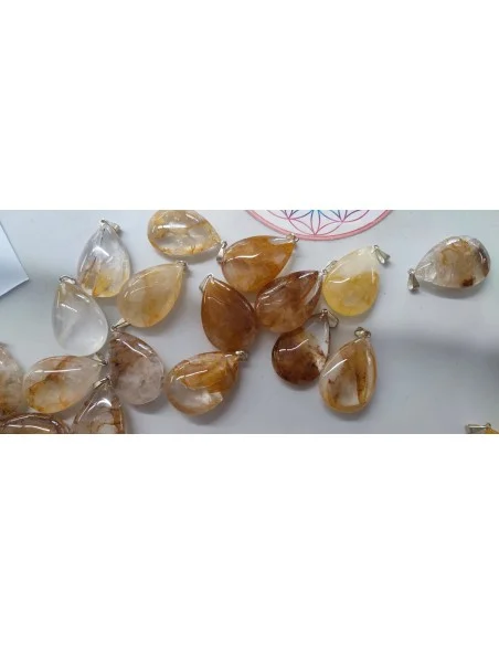 Pendentif guérisseur doré en forme de goûte