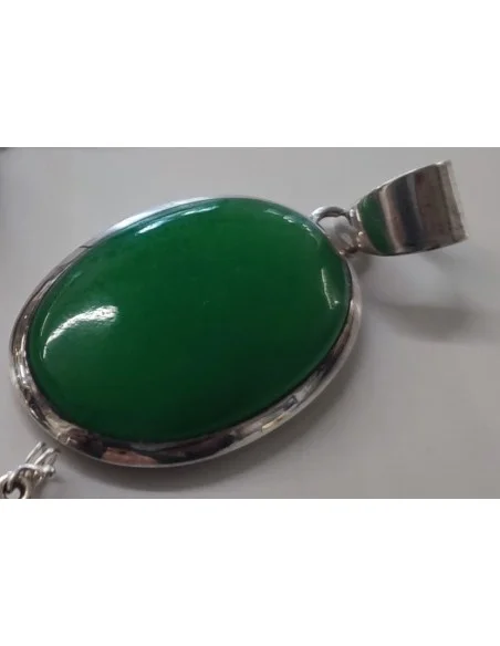Jade imperiale montée en argent pendentif