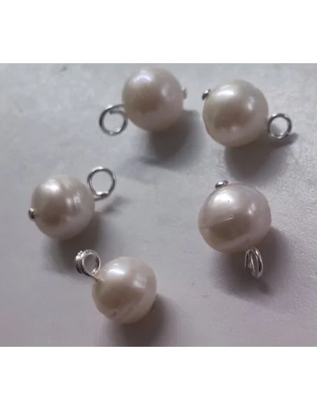 Perle 8 à 10mm. pendentif