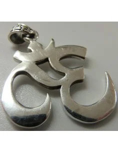 Pendentif OM en argent 2