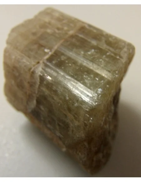 Apatite jaune minéral