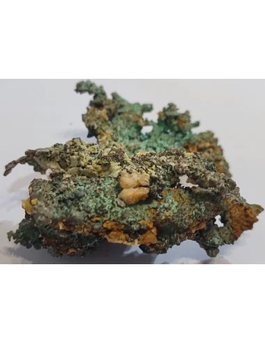 Cuivre natif cristalisé naturel avec adamite