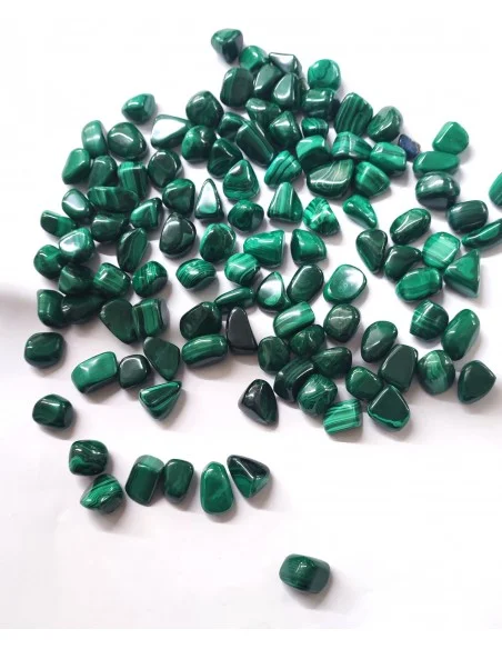 Galet malachite pierre roulée