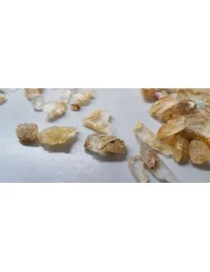 Petalite jaune minéral 2