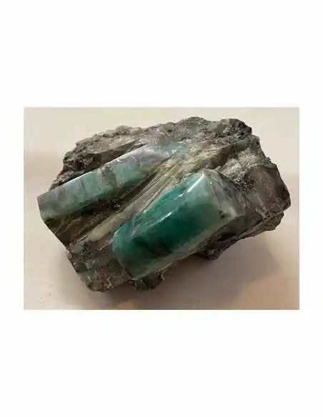 Grande Emeraude brute, Béryl pierre Grande Emeraude brute, Béryl pierre
