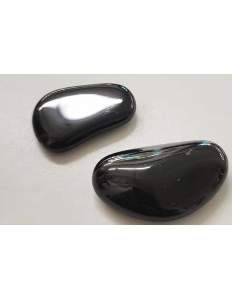 Tourmaline noire polis 10 à 15g.
