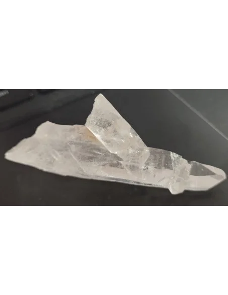 Cristal Laser : Harmonie d'Inclusions Crystallines