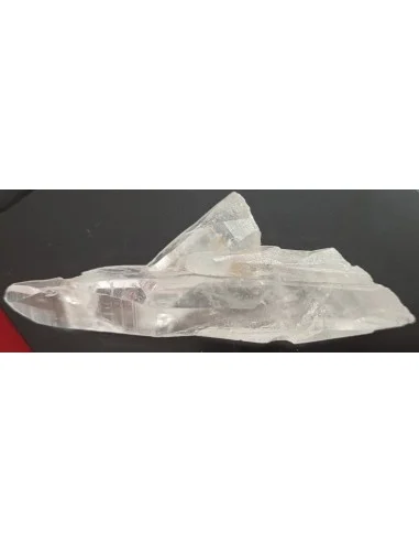 Cristal Laser : Harmonie d'Inclusions Crystallines