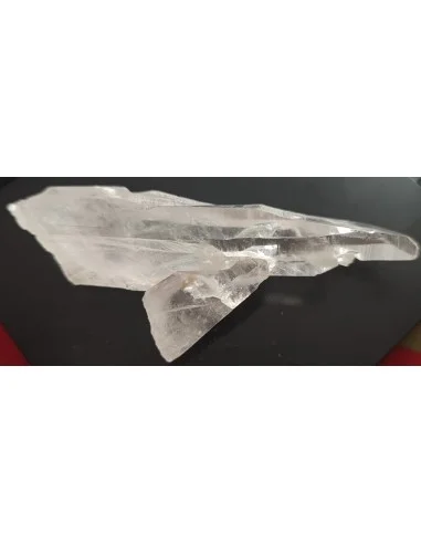 Cristal Laser : Harmonie d'Inclusions Crystallines