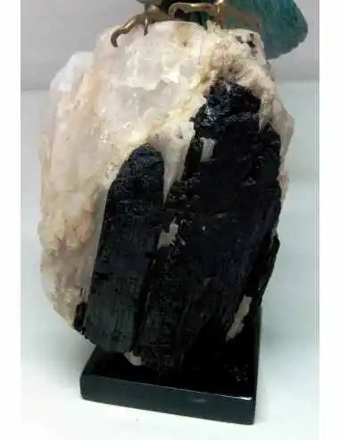 Grand hibou en chrysocolle sur quartz tourmaline