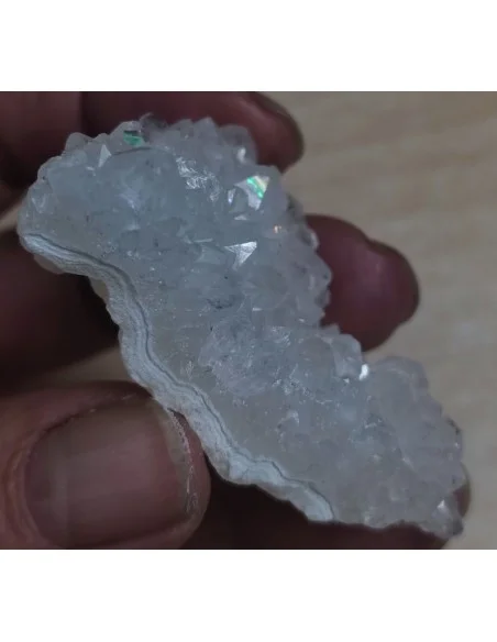 Quartz Isis Rare du Népal - Cristaux à Arcs-en-Ciel Naturels - 5,7cm