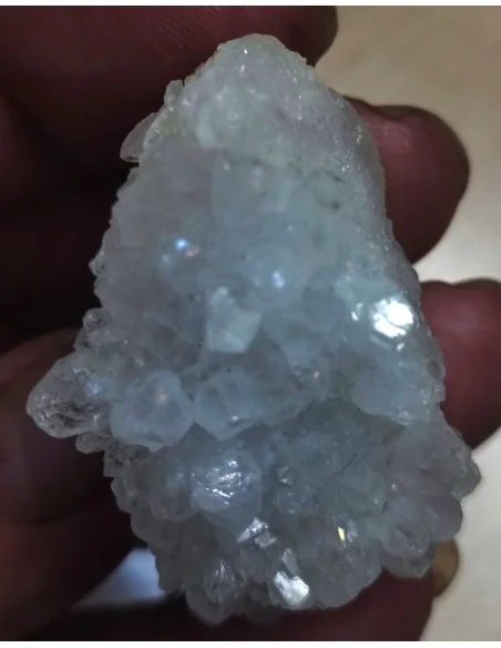 Cristal Isis. Quartz Isis Rare du Népal -  Arcs-en-Ciel Naturels - 5,7cm