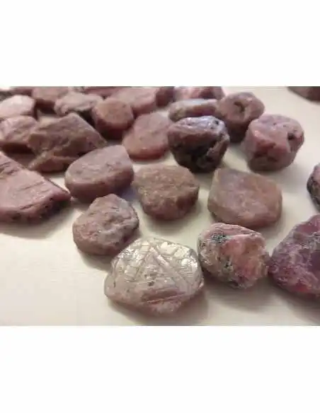 Rubis brut Tanzanie 5 a 14g