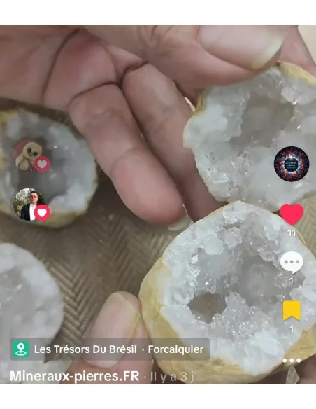 🌟 Géode de Quartz du Maroc (Vendue par Paire)