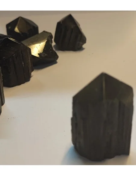 🖤 Pointe de Tourmaline Noire Brute Repolie du Brésil