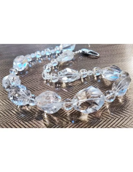 Manifique collier de  cristal de roche