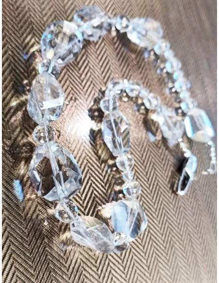 Manifique collier de  cristal de roche