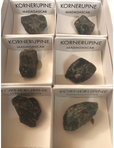 Kornerupine mineral
