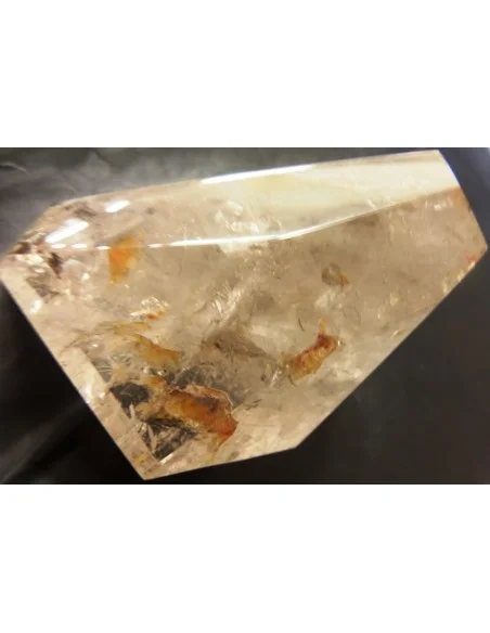 Galet tourmaline jaune avec rutiles