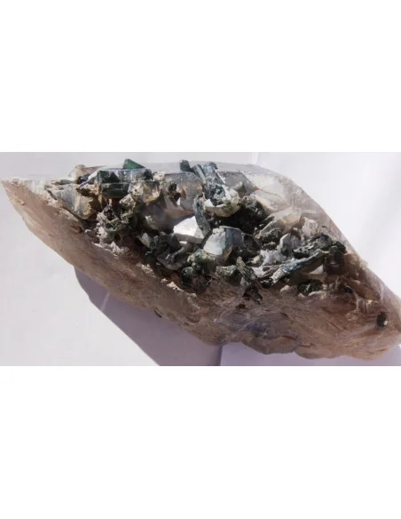 Tourmaline verte cristalisee Tourmaline verte cristalisee