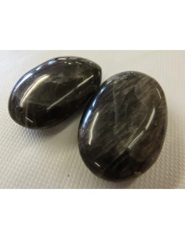 Pierre de lune noire