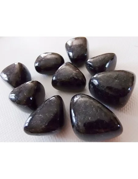 Nuummite roulée