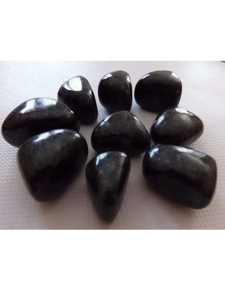 Nuummite roulée